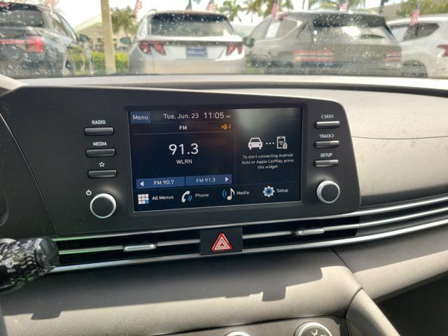 Certified 2026 Hyundai Elantra SE w/ Cargo Package FWD image 24