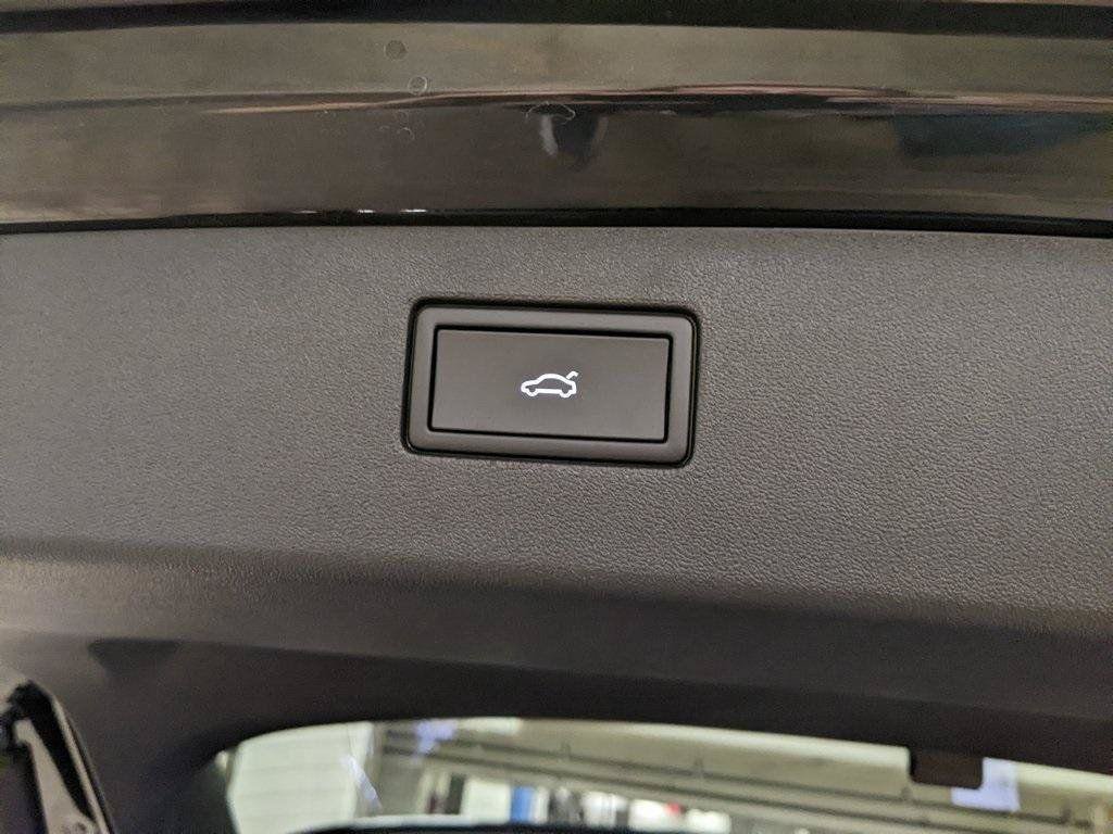 New 2026 Volkswagen Tiguan SE AWD/4WD image 30