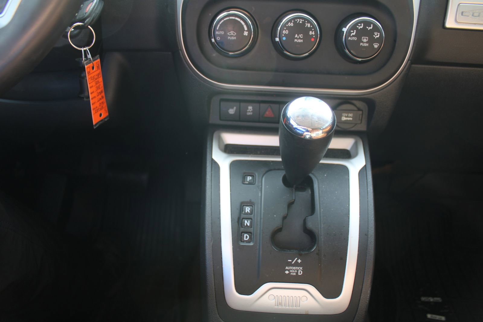 Used 2015 Jeep Compass Limited w/ Sun/Sound Group image 32