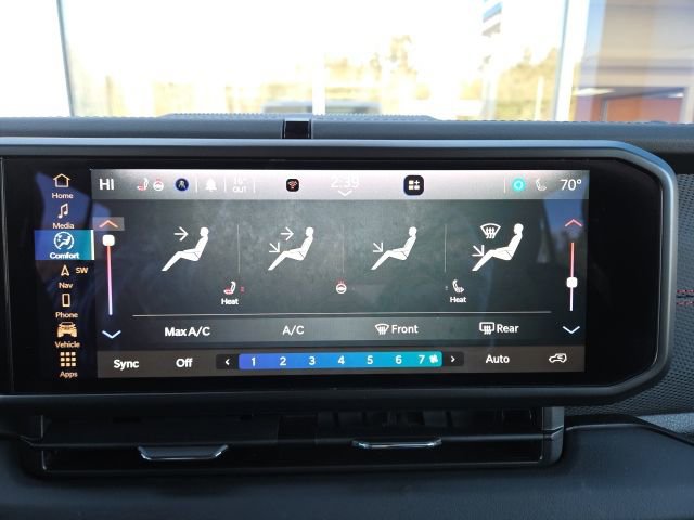 Used 2024 Jeep Wrangler Unlimited Rubicon w/ XTREMEE 35" Tire Package image 16