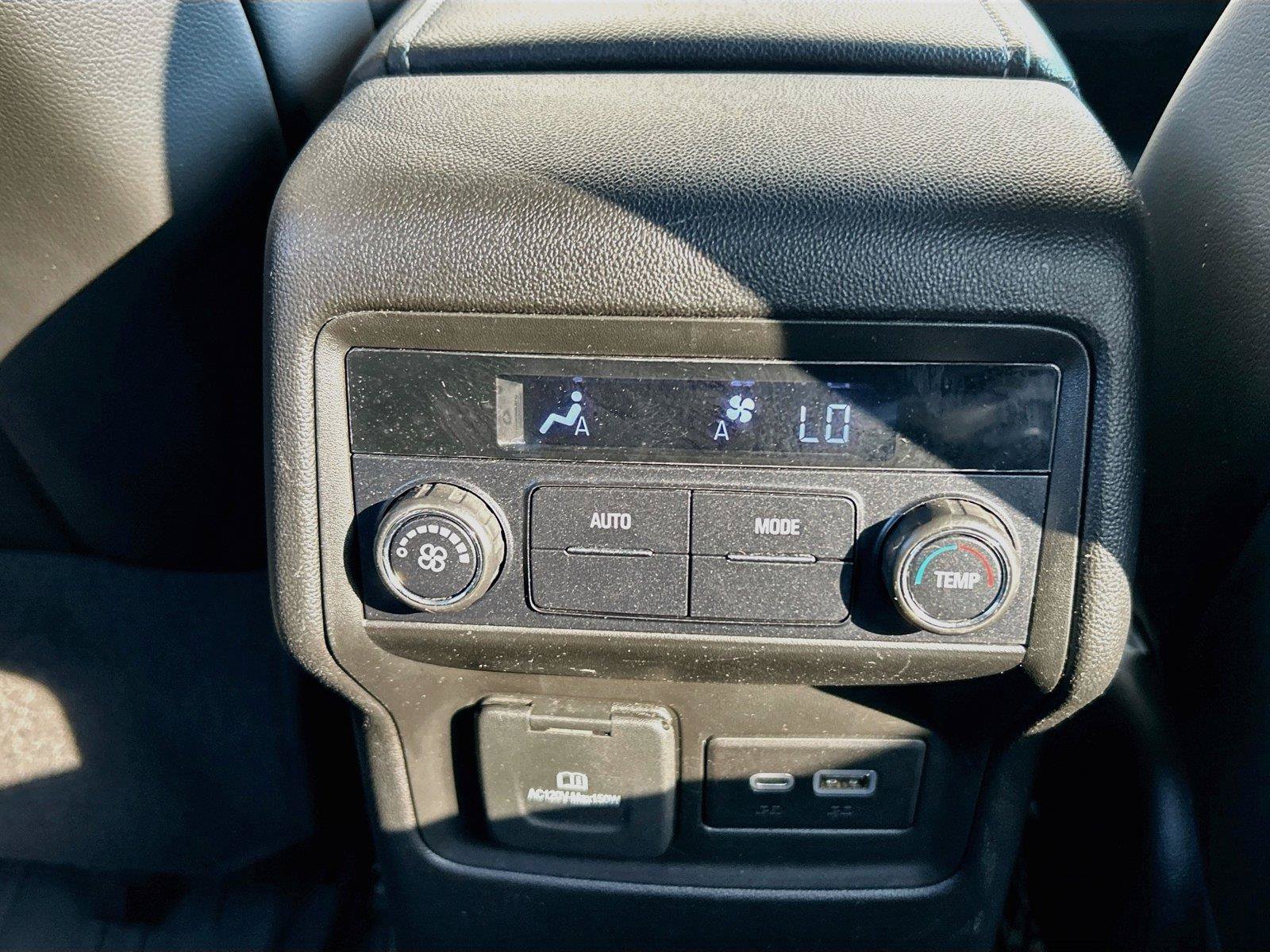 Used 2021 GMC Acadia SLT w/ LPO, Floor Liner Package FWD image 21