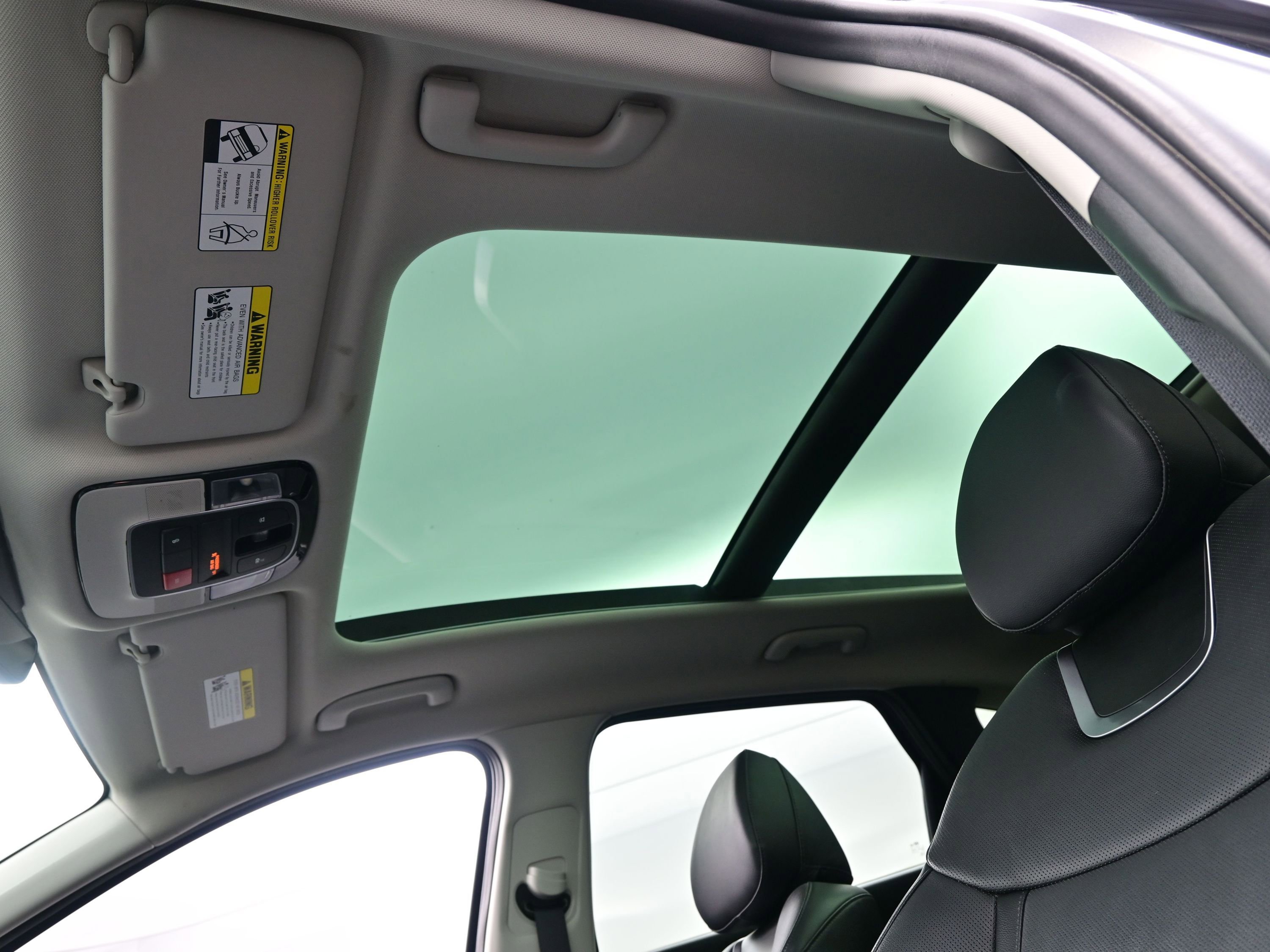 Used 2022 Hyundai Tucson Limited image 18