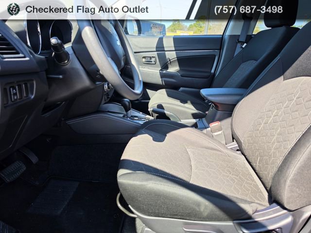 Used 2025 Mitsubishi Outlander Sport ES image 18