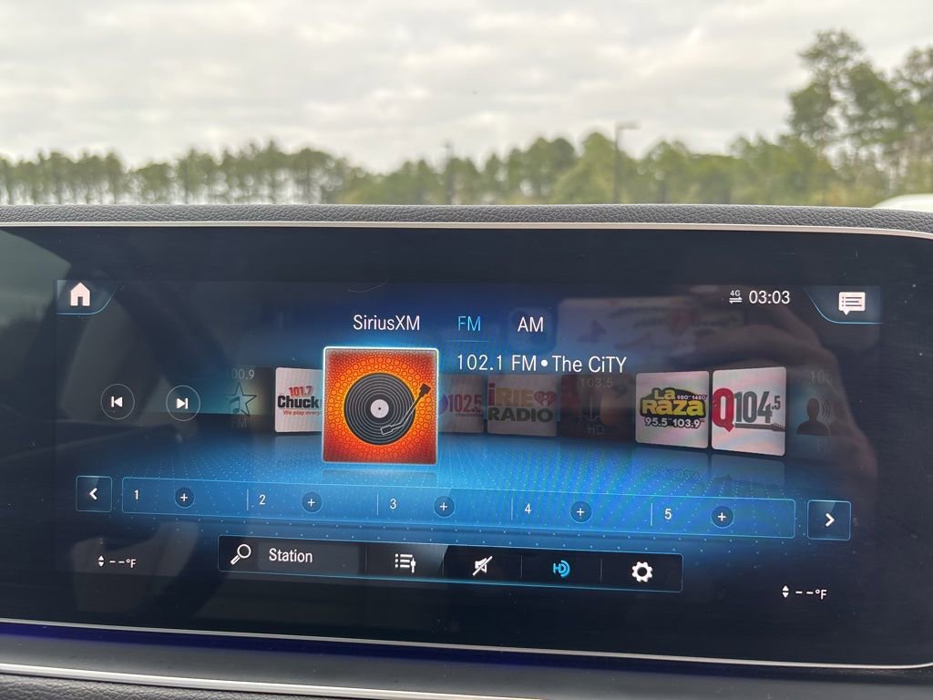 Used 2022 Mercedes-Benz GLE 350 4MATIC w/ Premium Package image 38