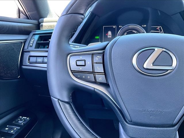 Used 2025 Lexus ES 300h Ultra Luxury w/ Accessory Package (Z2) FWD image 23