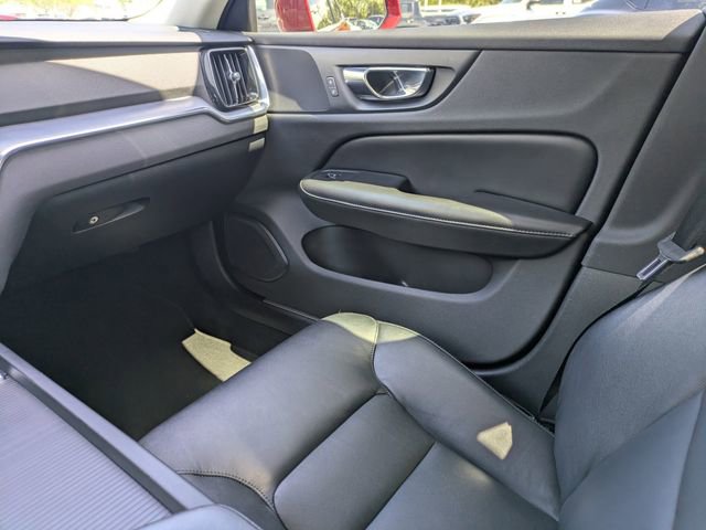 Used 2020 Volvo S60 T6 Momentum image 16