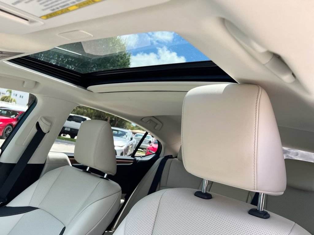 Certified 2025 Lexus ES 350 w/ Premium Package FWD image 18