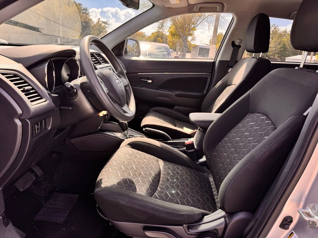 Used 2021 Mitsubishi Outlander Sport ES image 9