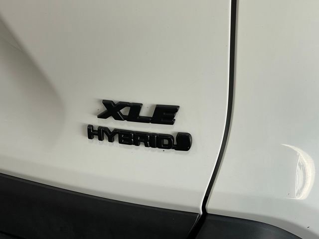 Used 2019 Toyota RAV4 XLE AWD/4WD image 40