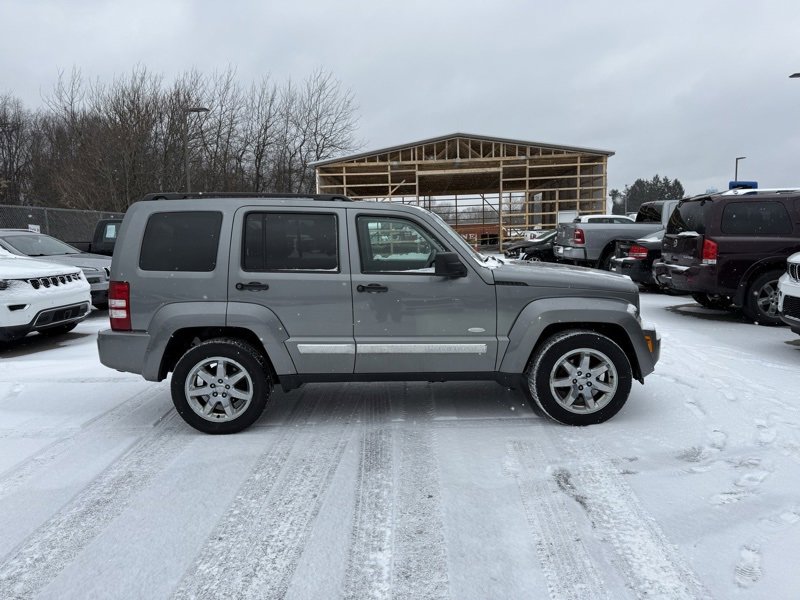 Used 2012 Jeep Liberty Sport image 5