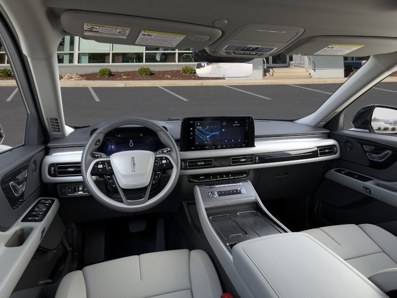 New 2026 Lincoln Aviator AWD image 9