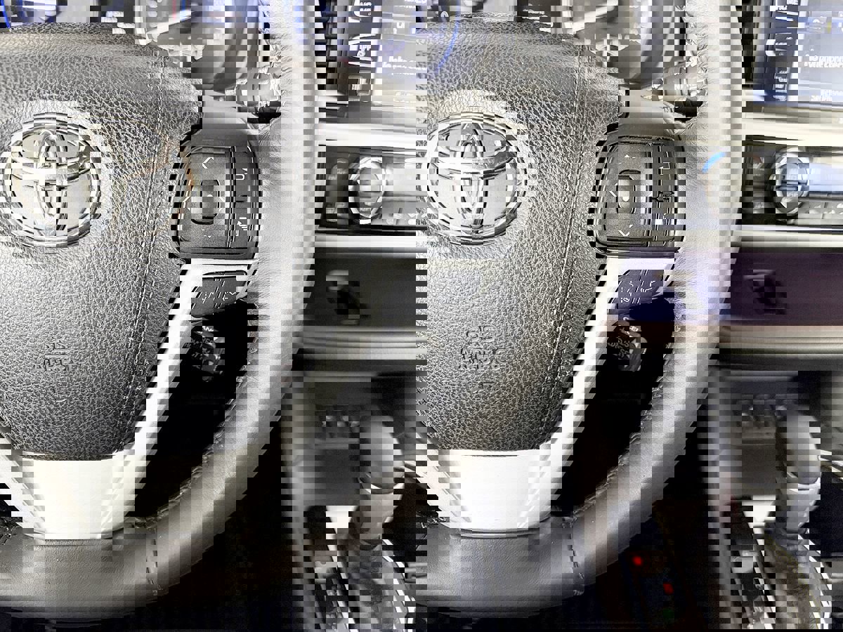 Used 2018 Toyota Highlander Limited image 61