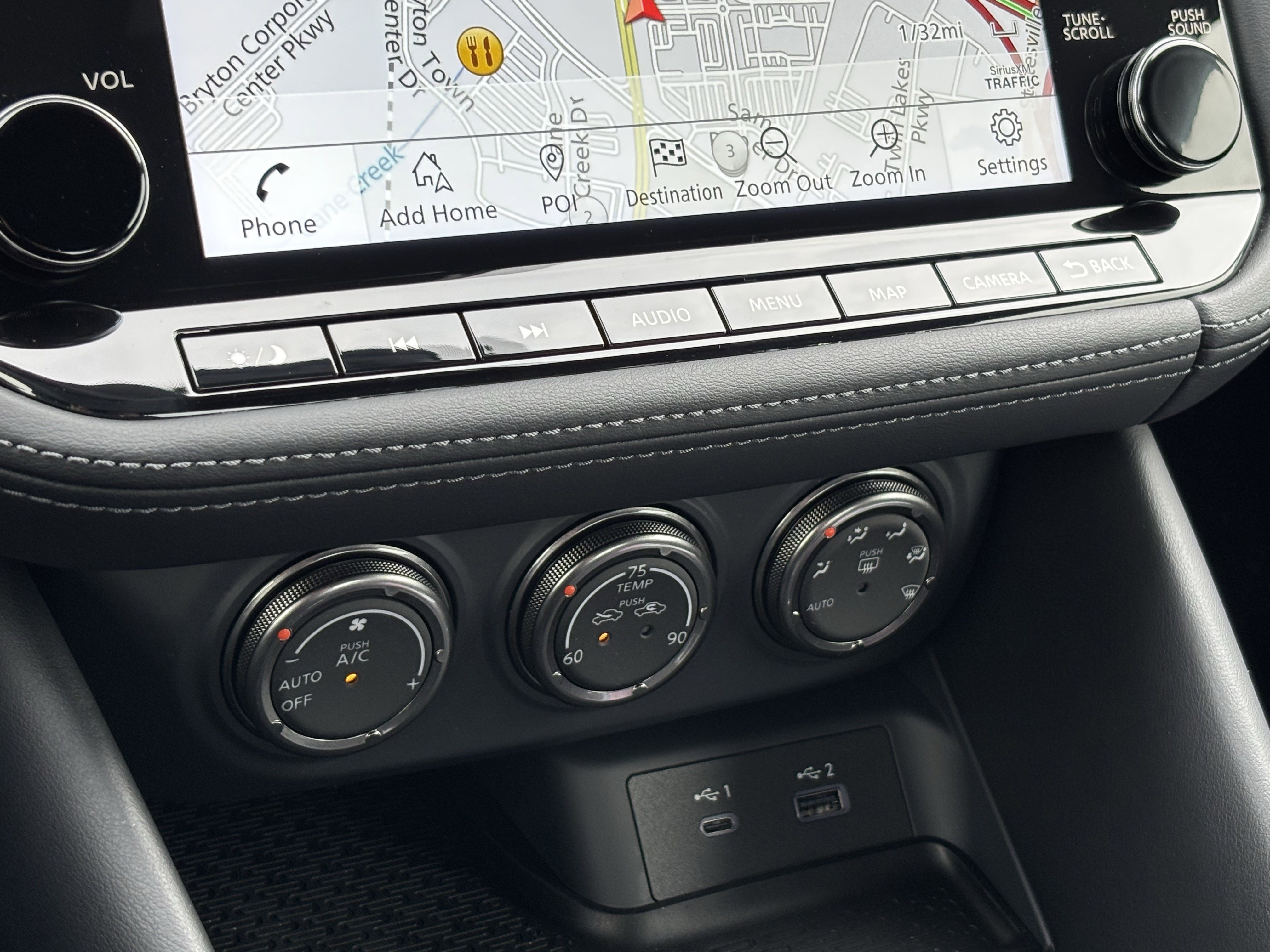 Used 2025 Nissan Z Performance w/ Floor Mat Package image 29