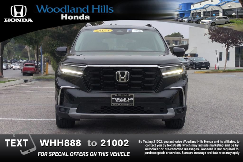 Certified 2025 Honda Pilot Touring image 2