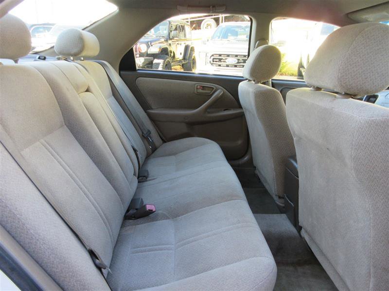 Used 2000 Toyota Camry LE image 22