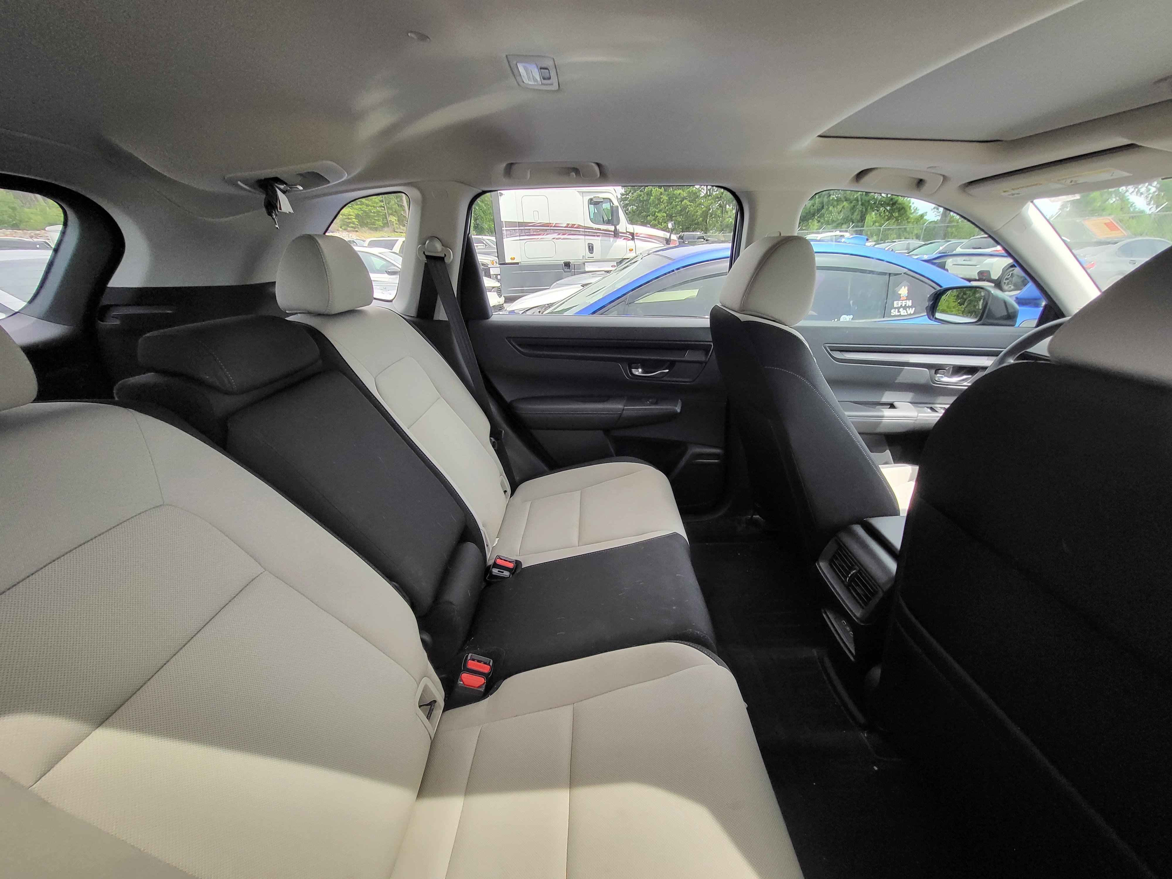 Used 2025 Honda CR-V EX image 9