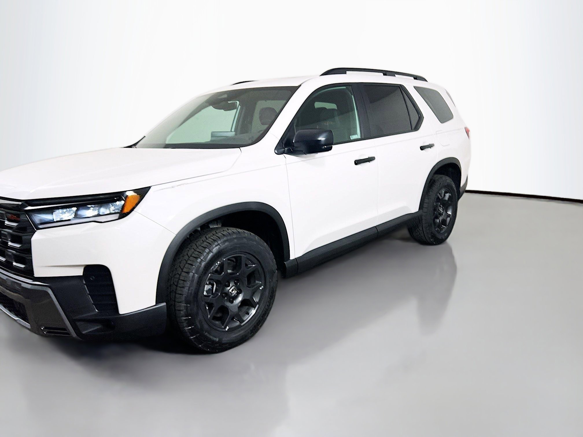 New 2026 Honda Pilot TrailSport image 3