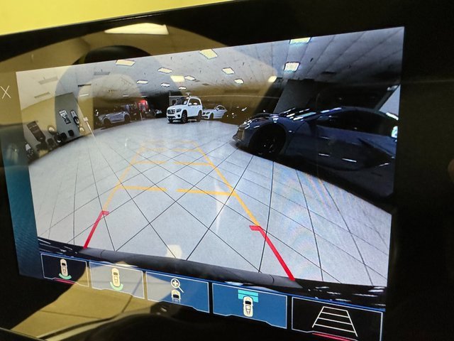 Used 2024 Chevrolet Corvette Stingray Premium Cpe w/ Z51 Performance Package image 17