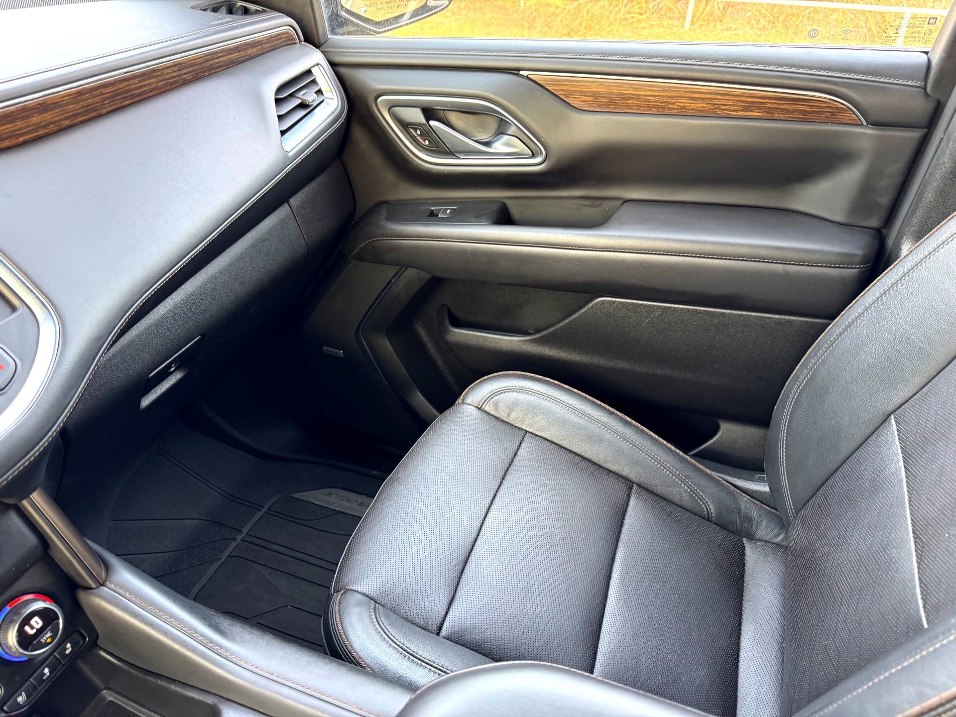 Used 2021 Chevrolet Tahoe High Country w/ Premium Package image 34