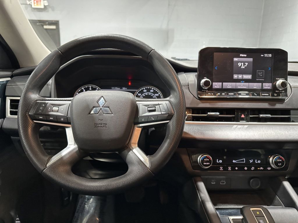 Used 2022 Mitsubishi Outlander ES AWD/4WD image 9