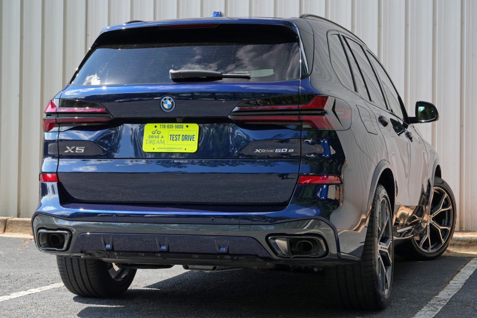 Used 2026 BMW X5 xDrive50e w/ M Sport Package AWD/4WD image 5