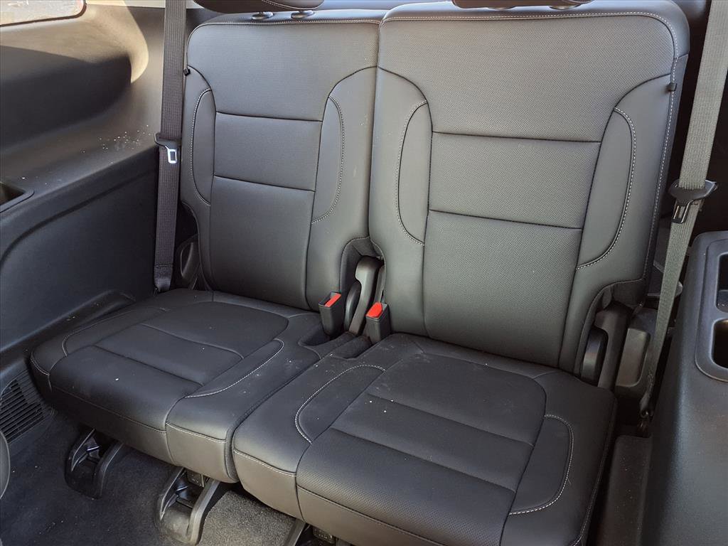 Used 2023 GMC Acadia SLT image 19