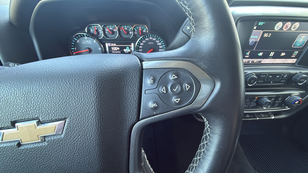 Used 2015 Chevrolet Silverado 1500 LT w/ All Star Edition AWD/4WD image 26