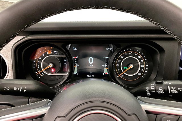 Used 2026 Jeep Wrangler Unlimited Sahara AWD/4WD image 30
