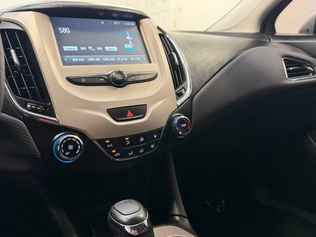 Used 2017 Chevrolet Cruze LS FWD image 22