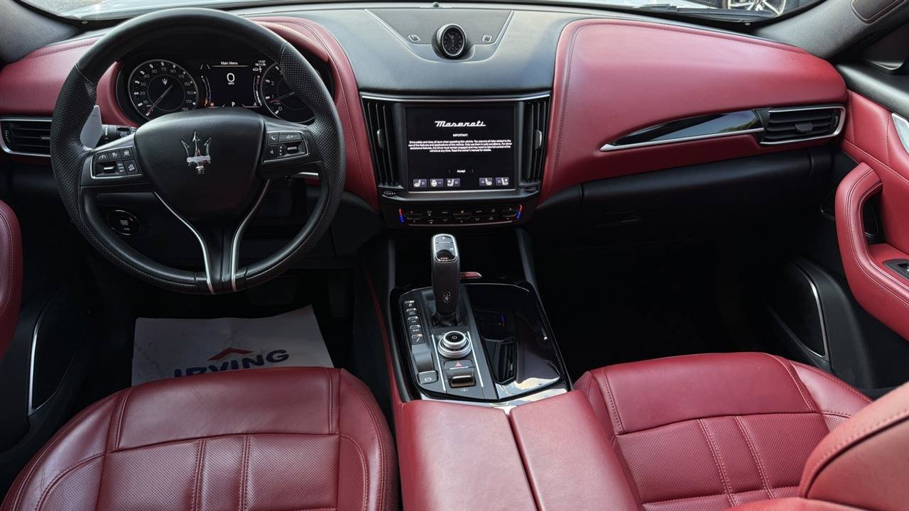 Used 2023 Maserati Levante GT AWD/4WD image 40