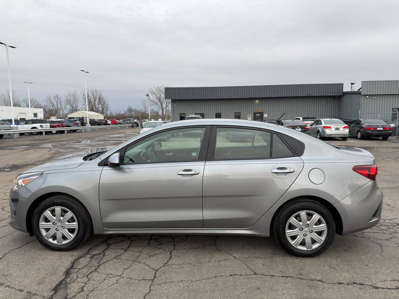 Used 2021 Kia Rio S image 6