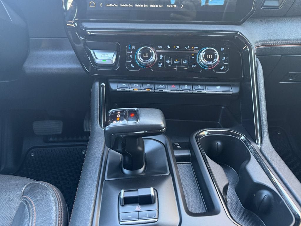 Used 2022 GMC Sierra 1500 AT4 w/ AT4 Premium Package AWD/4WD image 13