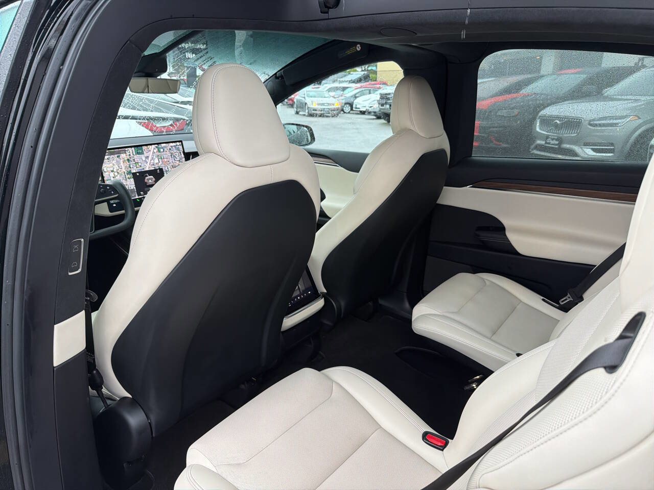 Used 2022 Tesla Model X image 27