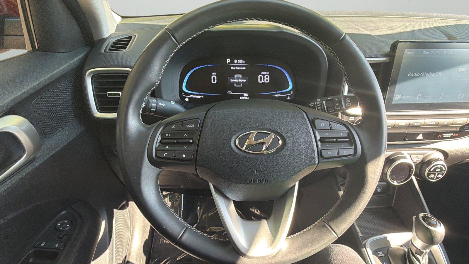 Used 2024 Hyundai Venue SEL FWD image 22