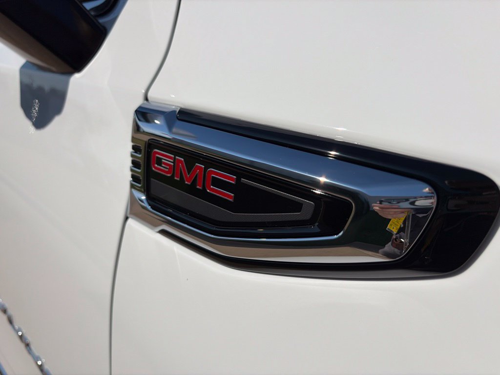 New 2027 GMC Yukon Elevation w/ Elevation Premium Package AWD/4WD image 9