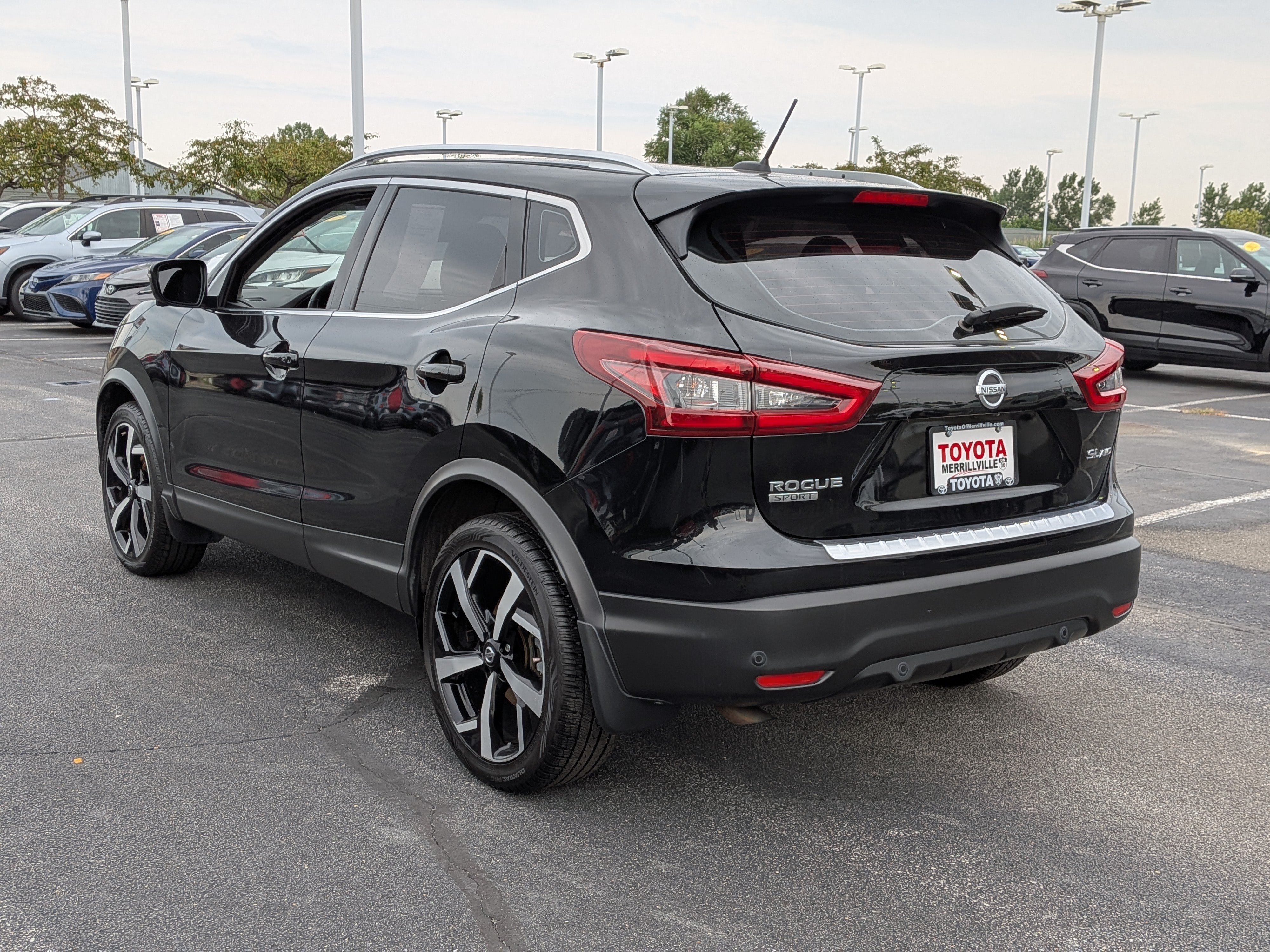 Used 2022 Nissan Rogue Sport SL w/ Premium Package AWD/4WD image 6