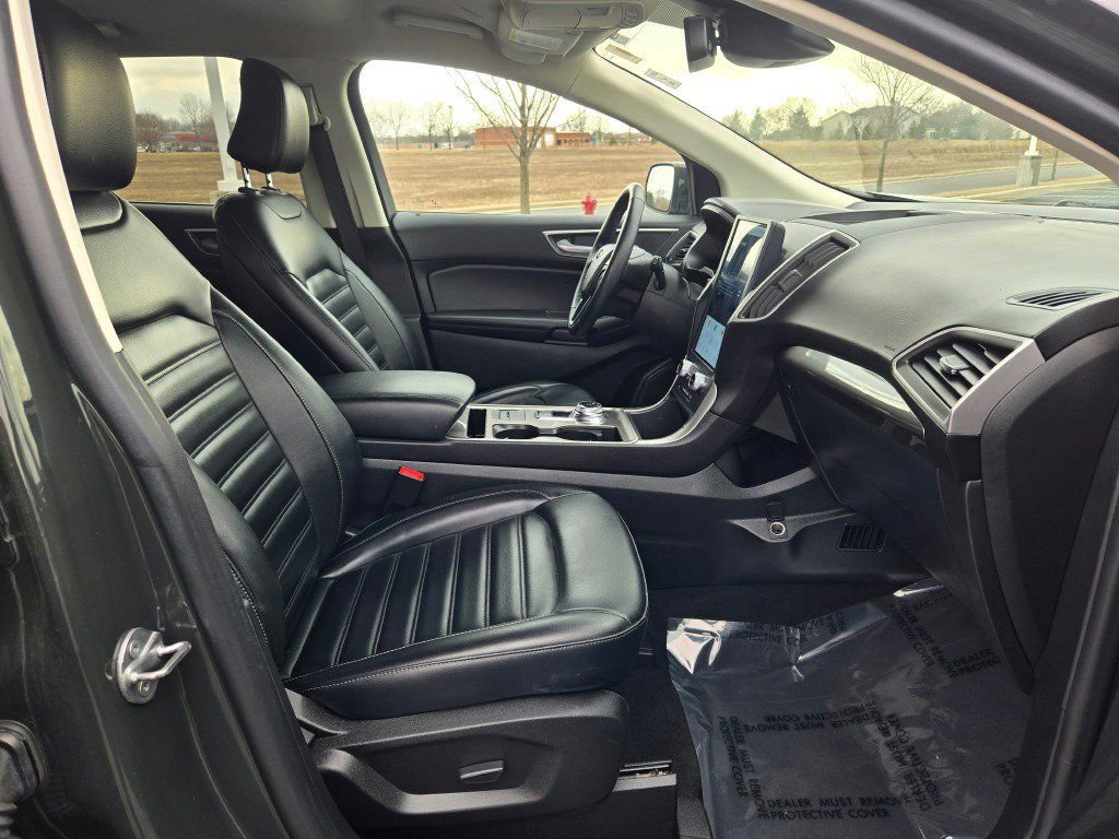 Used 2023 Ford Edge SEL w/ Convenience Package AWD/4WD image 6