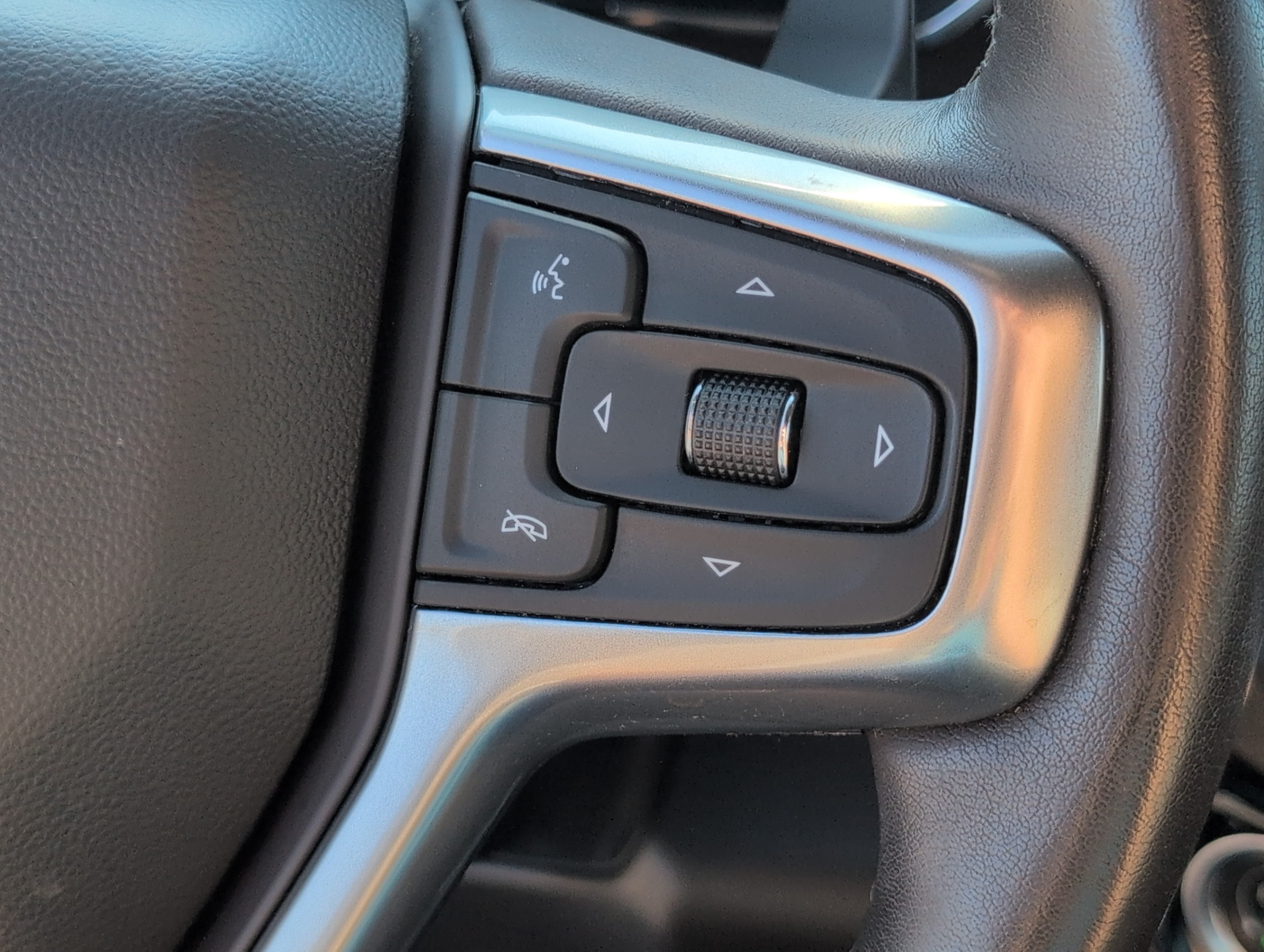 Used 2023 Chevrolet Silverado 1500 LT Trail Boss w/ LT Trail Boss Premium Package AWD/4WD image 25