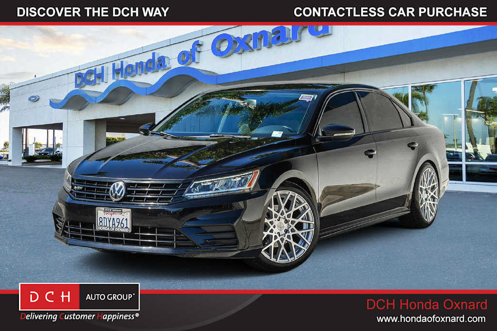 Used 2018 Volkswagen Passat 2.0T R-Line w/ R-Line Lighting Package FWD image 1