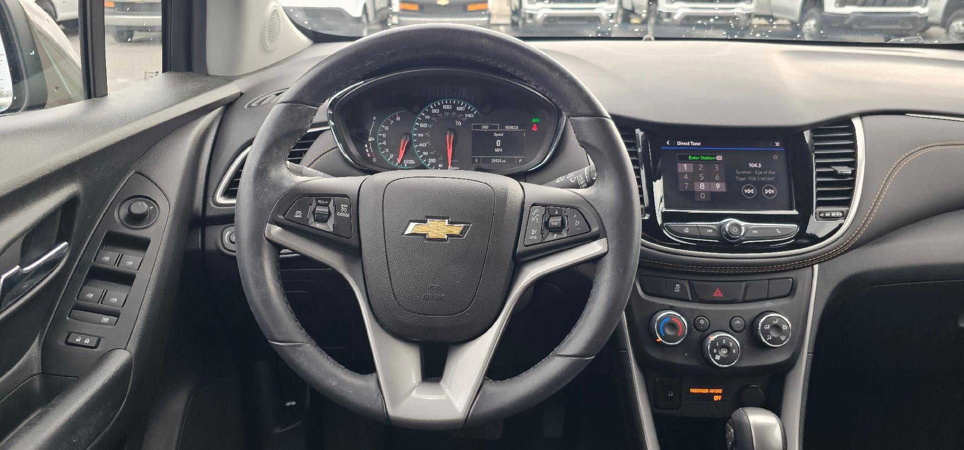 Used 2022 Chevrolet Trax LT w/ LT Convenience Package AWD/4WD image 13