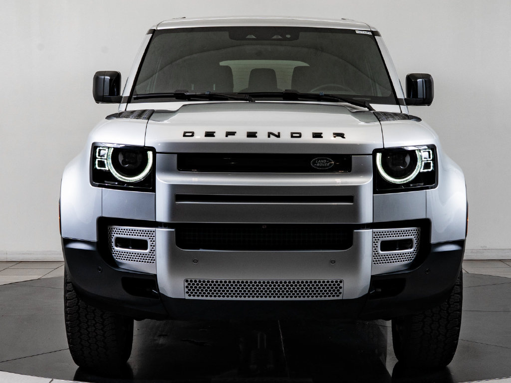 Used 2024 Land Rover Defender 130 S AWD/4WD image 2