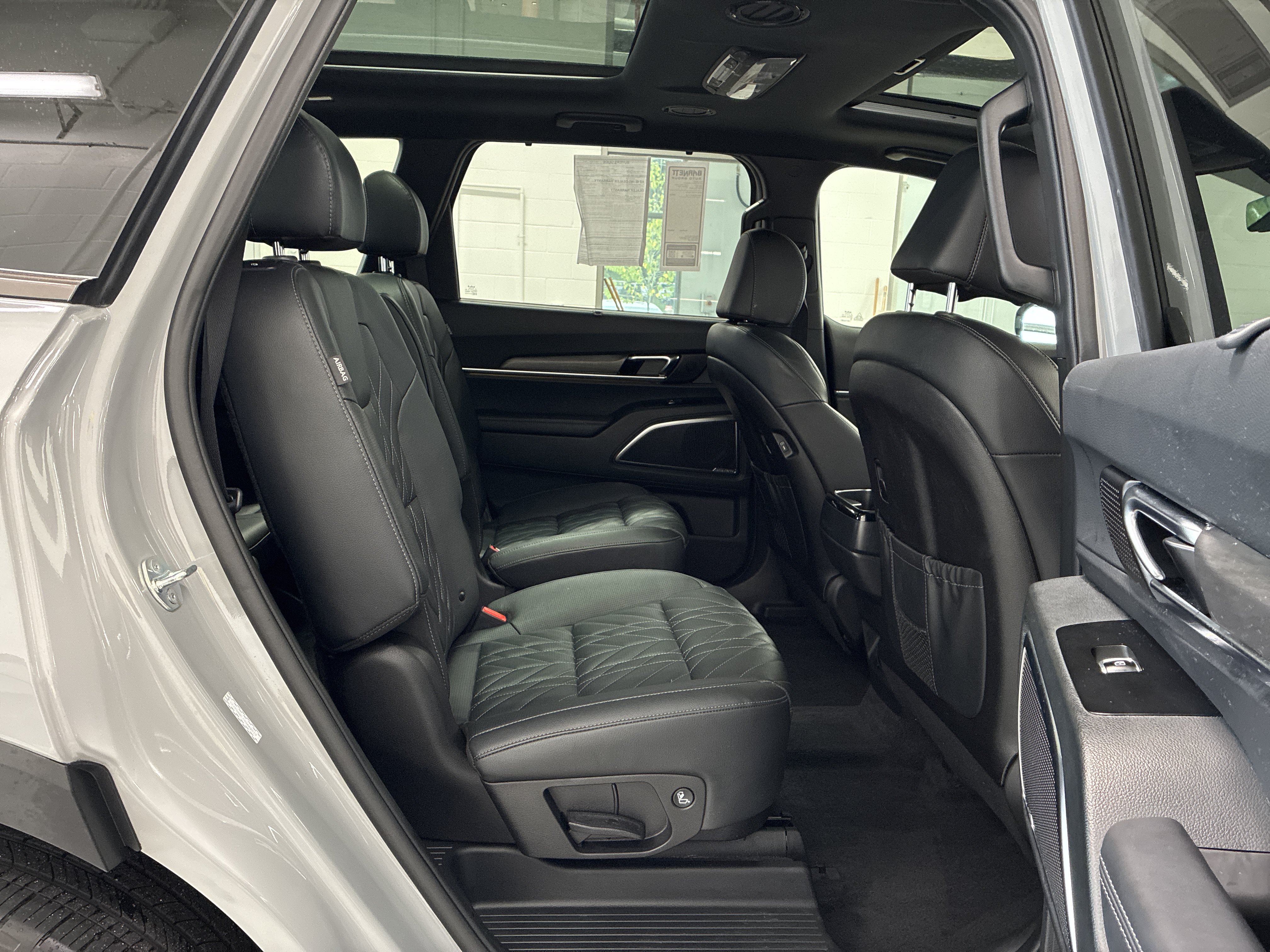 Certified 2025 Kia Telluride SX X-Line AWD/4WD image 11