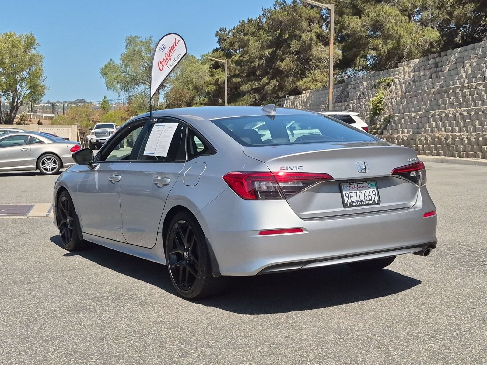 Used 2023 Honda Civic Sport image 3