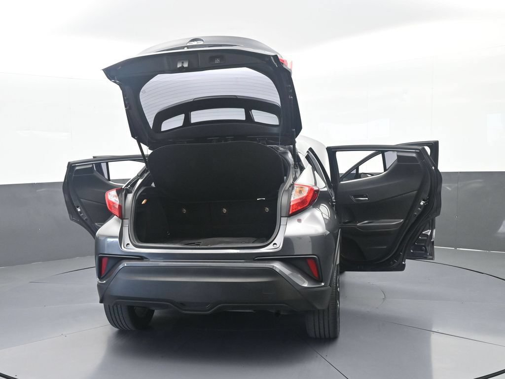 Used 2019 Toyota C-HR XLE FWD image 65