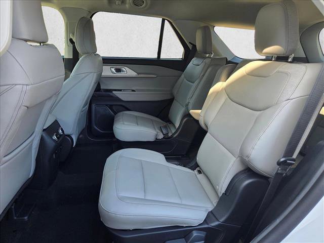 New 2026 Ford Explorer Active w/ Active Comfort Package image 16