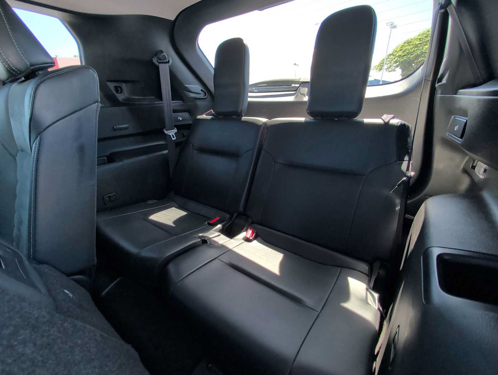 Used 2024 Mitsubishi Outlander FWD image 25