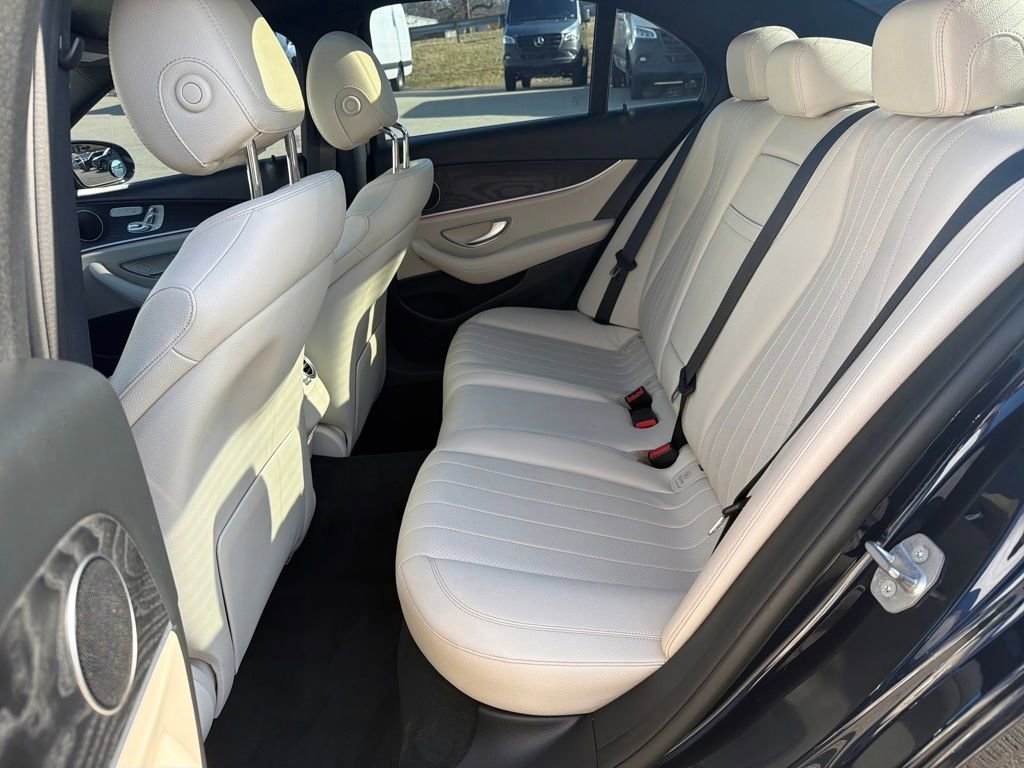 Used 2017 Mercedes-Benz E 300 4MATIC image 28