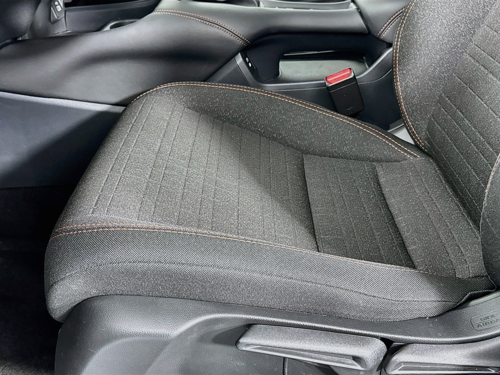 Certified 2025 Honda HR-V Sport image 18