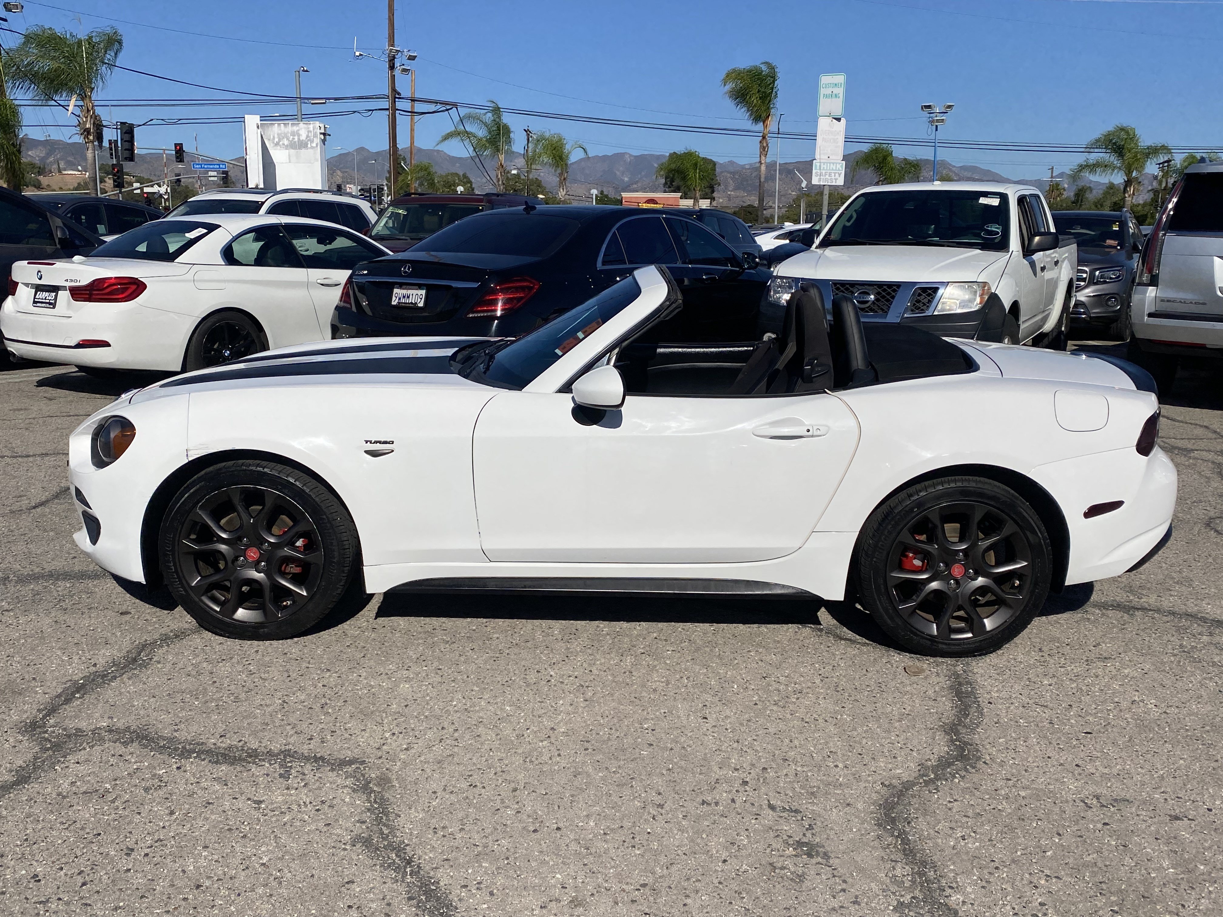 Used 2017 FIAT 124 Spider Classica RWD image 9