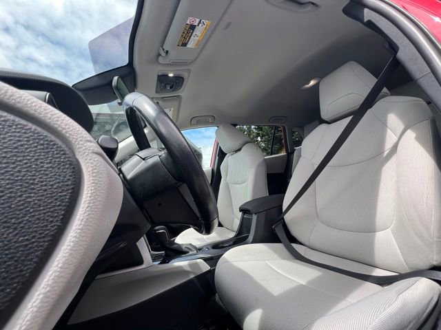 Used 2022 Toyota Corolla Cross LE AWD/4WD image 16